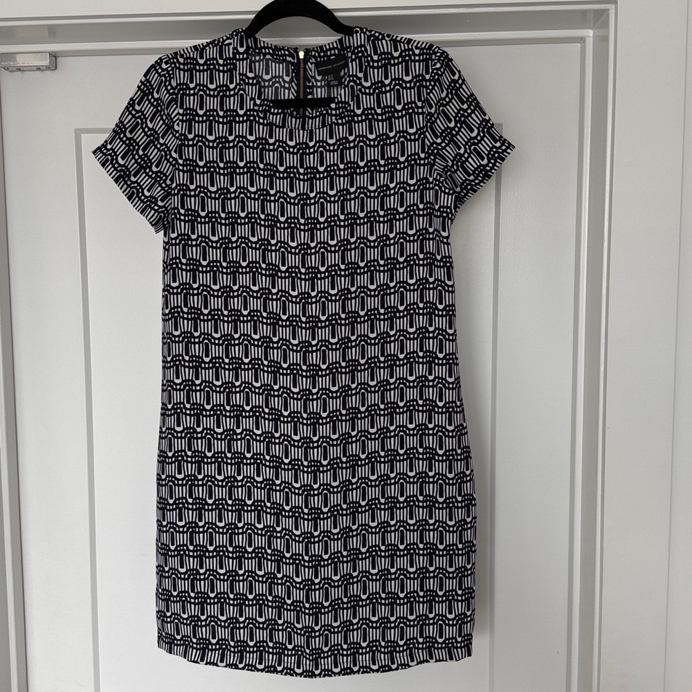 Adrienne Vittadini Navy and White Patterned Dress, Size 4